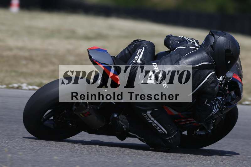 /Archiv-2023/28 05.06.2023 Moto Club Anneau du Rhin/rouge-expert/1